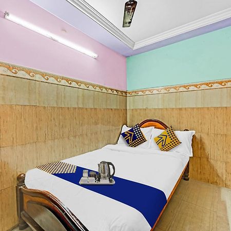 Spot On Svr Grand Hotel Vijayawada Exterior photo